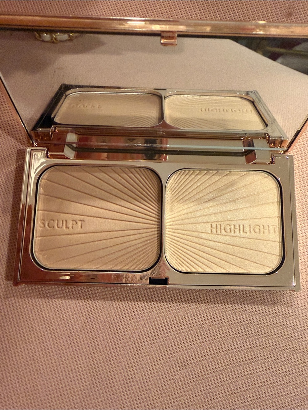Charlotte Tilbury Filmstar Bronze & Glow Light-Medium Face Sculpt & Highlighter